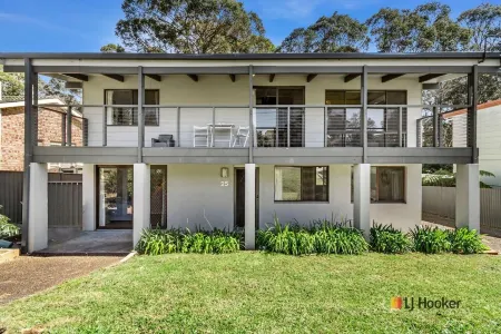 Family holiday house at Surf Beach