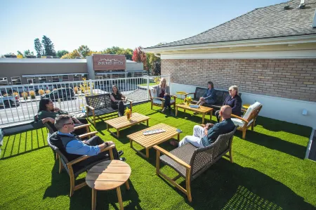 Sherman Lodge Отели в г. Калиспелл