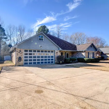 Starkville Vacation Rental ~ 2 Mi to MSU!