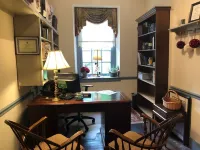 General Warren Hotels in Devault