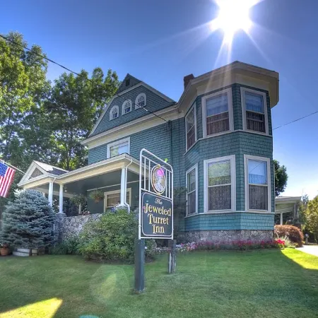 The Jeweled Turret Inn