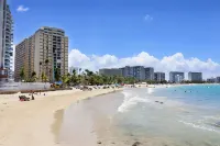 Esj Beach Hotel - شاطئ