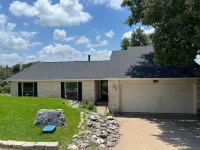 Lakefront 3 Bedroom Home with Gorgeous Sunsets and Private Pool & New Spa!