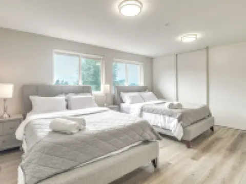 Spacious Kent Home Great for Large Families! Hotels in Kent