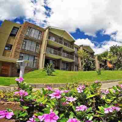 Blue Lagoon Hotel and Conference Centre Hotel Exterior