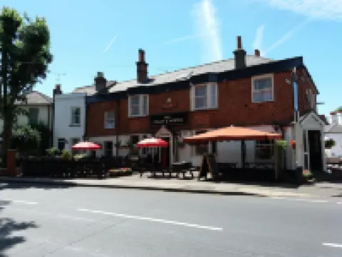 The Coach and Horses Hotels in Chertsey