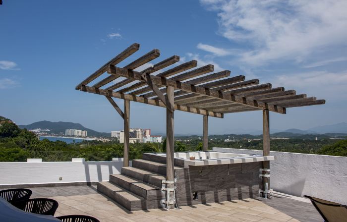 La Loma Suites