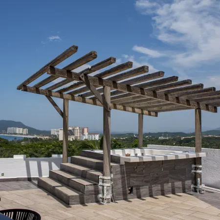 La Loma Suites