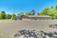 Outdoor Retreat in Atlanta Near Lakes & Trails!