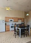 Charming 2-bedroom apartment in delightful Monroe, Oregon. - Homestays