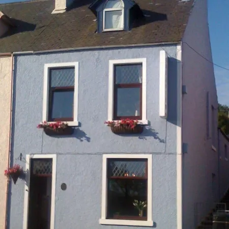 Lakeview Guest House