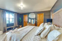 Waterfront Escape on Blue Ridge Lake w/ Dock! - Parking