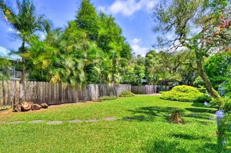 Yonegan Maui Getaways - Haiku Отели рядом с достопримечательностью «Ahimsa Sanctuary Farm»