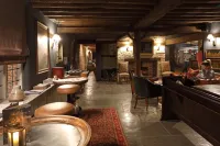 The Harcourt Arms Hotel di Witney
