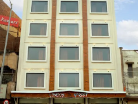 阿姆利則倫敦街樹屋酒店 阿姆利則酒店