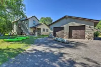 'Blue Haven' Watertown Retreat by Crow River!