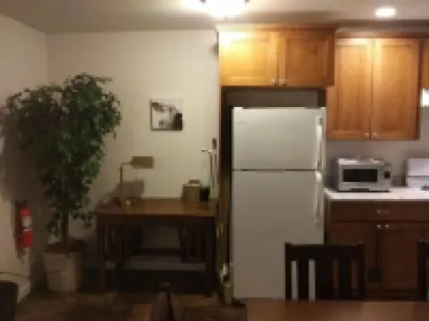 Lyle &Taylor Present -Slice of Home on the Road