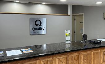 Quality Inn & Suites Grants - I-40