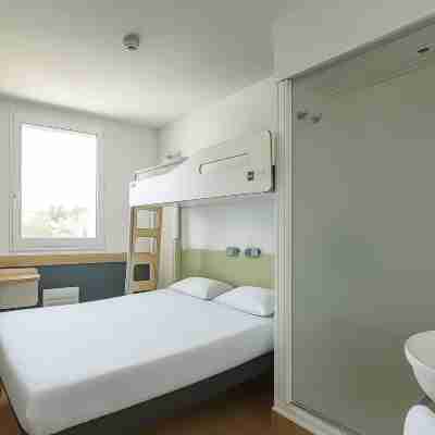 Logis Hôtel de Port d'Alon Rooms