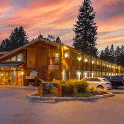 Best Western Ponderosa Lodge Hotel Exterior