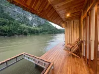 Nongkhiaw the Float House 농키아우 호텔