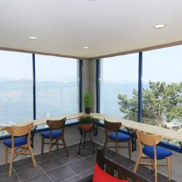 Changwon Santorini Pension