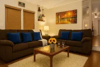 Las Puertas Amarilla! w/Office 152Mbps Wifi. Pet Friendly & Near City Park!