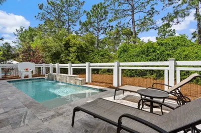 Watercolor 75 by Avantstay Luxury Private Pool + Bonfires