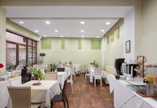 호텔 레토 델포이 로비와 휴식 공간