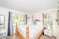 Unparalleled Views, Deck w/ Hottub, Game Room Pool Table Panorama by Avantstay
