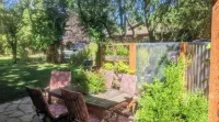 Cozy Charming Convenient Lake Street Retreat