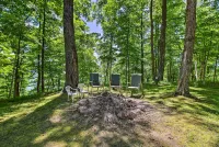 Waterfront Cabin on Trout Lake w/ Private Dock! - acceptant les animaux