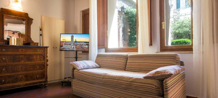 Piazza Paradiso Accommodation Отели в г. Сиена