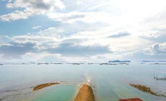 Taean (Anmyeondo) SsingSsing Pension