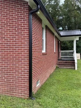 Entire House - Antique Mall Cottage