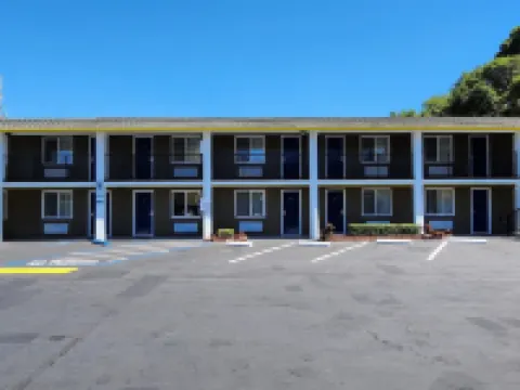 Hotel Belmont Hotels in Belmont