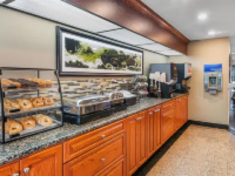 機場貝斯特韋斯特酒店 沃威克酒店