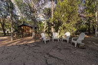 Cozy Cabin with Game Room and Outdoor Dining - Charming Mountain Escape Hotels in Heber