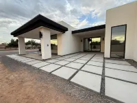 Luxurious King Suite in Gilbert. Private Entrance!