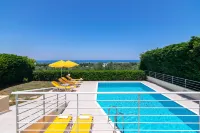 Yanni's Villas