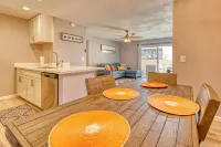 2Br Sleeps 6 Pool BBQ Gym Hot Tub & Bar Hopping!
