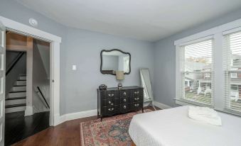 The Restful Roost w Hot Tub