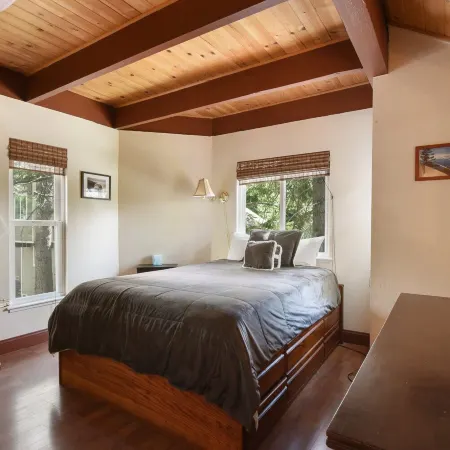 Tahoe City Getaway Minutes From Lake and Activities