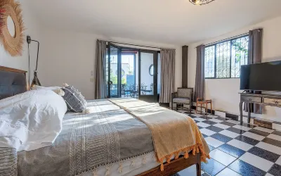 La Joya Azul SMA - Lgbtqs Hotels near Tolantongo