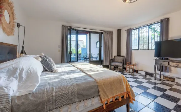 La Joya Azul SMA - Lgbtqs Отели рядом с достопримечательностью «Parroquia de San Miguel Arcangel»