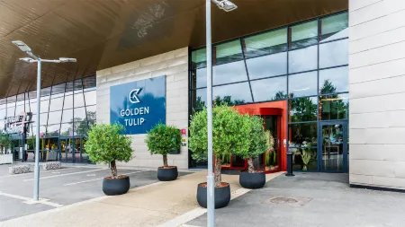 Golden Tulip Amnéville - Hôtel Spa & Casino Отели в г. Семекур