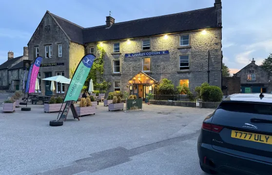 查爾斯科頓酒店