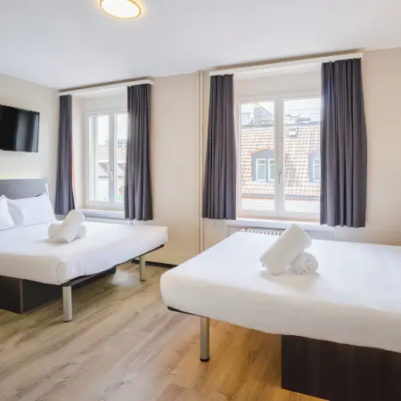 easyHotel Zurich Main Station Отели рядом с достопримечательностью «Ауссерзиль»