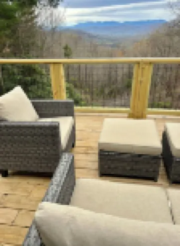 "Rooms with a View" newly renovated rustic modern home with stunning BRM views