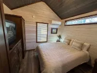 Tiny House - Farm Charm 查塔姆縣酒店